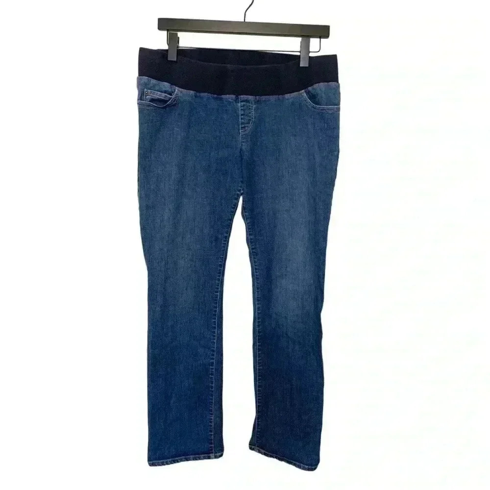 Liz Lange Maternity, midweight, medium wash jeans